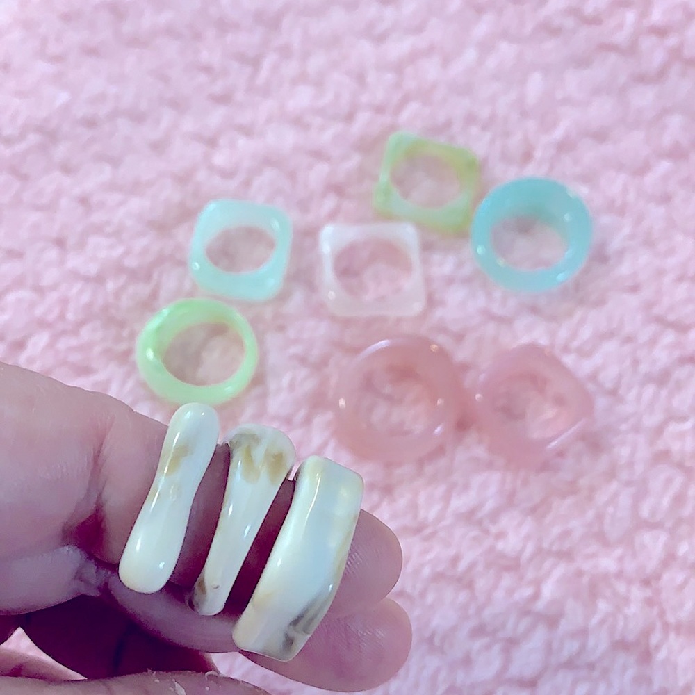 New 10pc Stylish Pastel Fashion Rings Jewelry Bundle, Stackable Rings - Picture 8 of 15